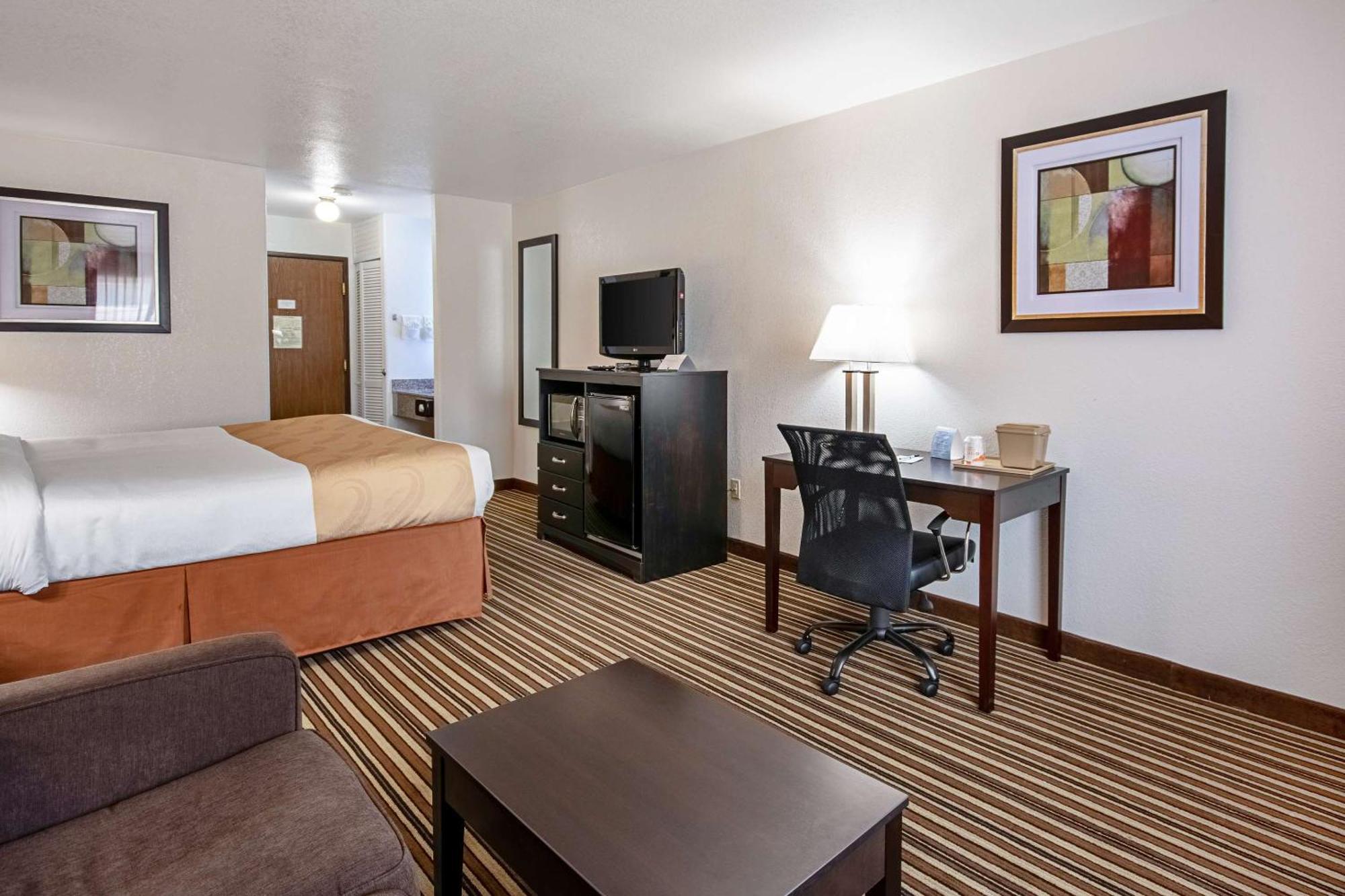 Quality Inn Dodge City Eksteriør bilde