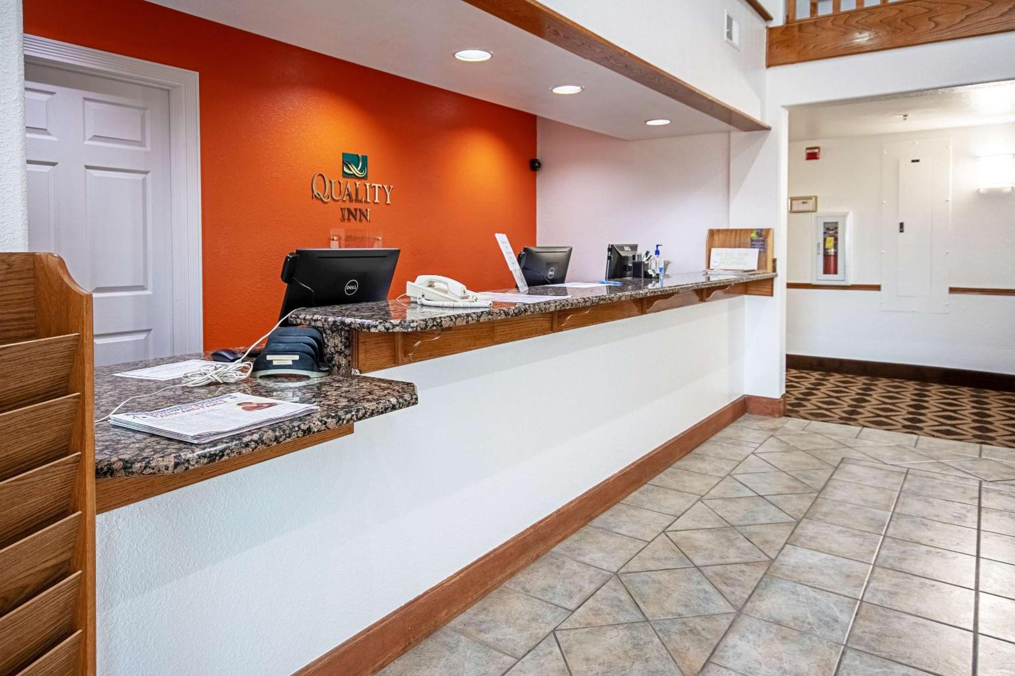 Quality Inn Dodge City Eksteriør bilde