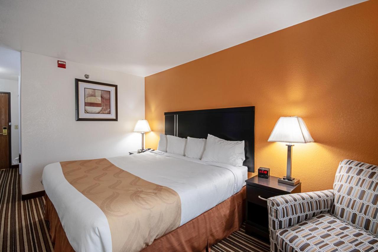 Quality Inn Dodge City Eksteriør bilde